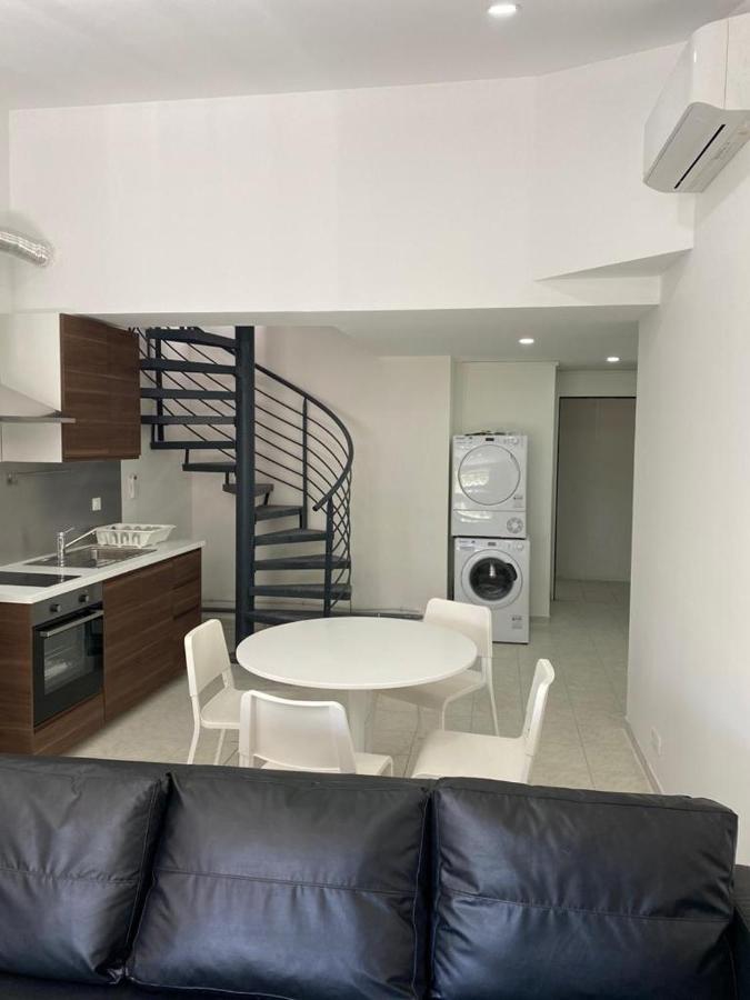 Five Stars Duplex - 6 Personnes Aparthotel Marseille Exterior photo